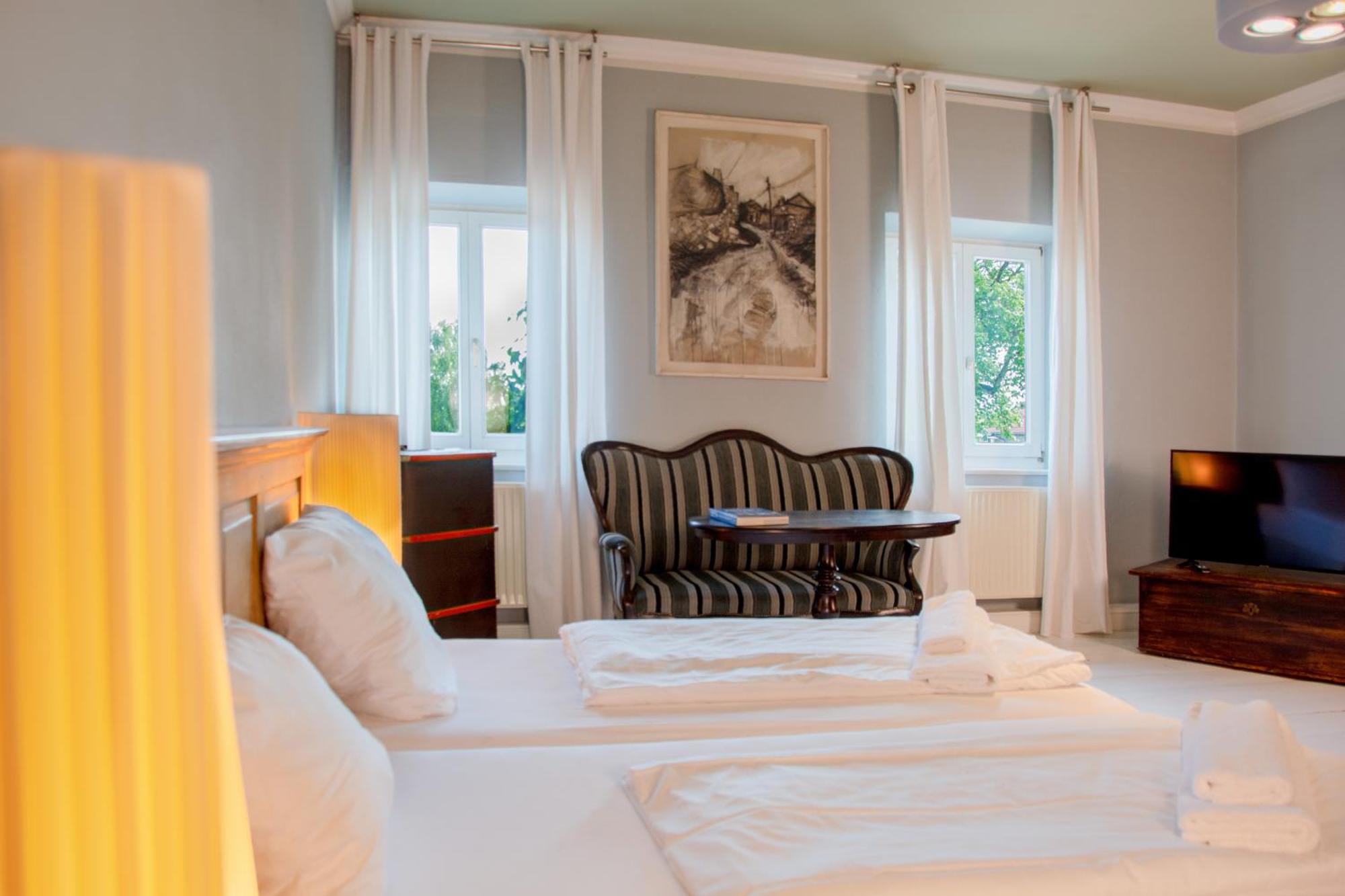 Gut Staudham Gasthof Und Events Hotel Wasserburg Exterior foto